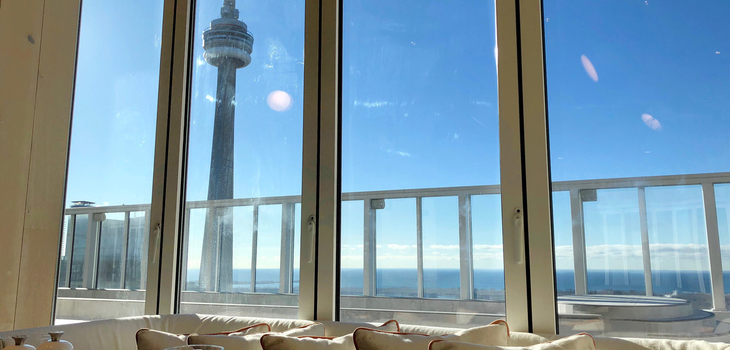 Vue du 44ième étage du Basha hotel à Toronto dans le restaurant KOST